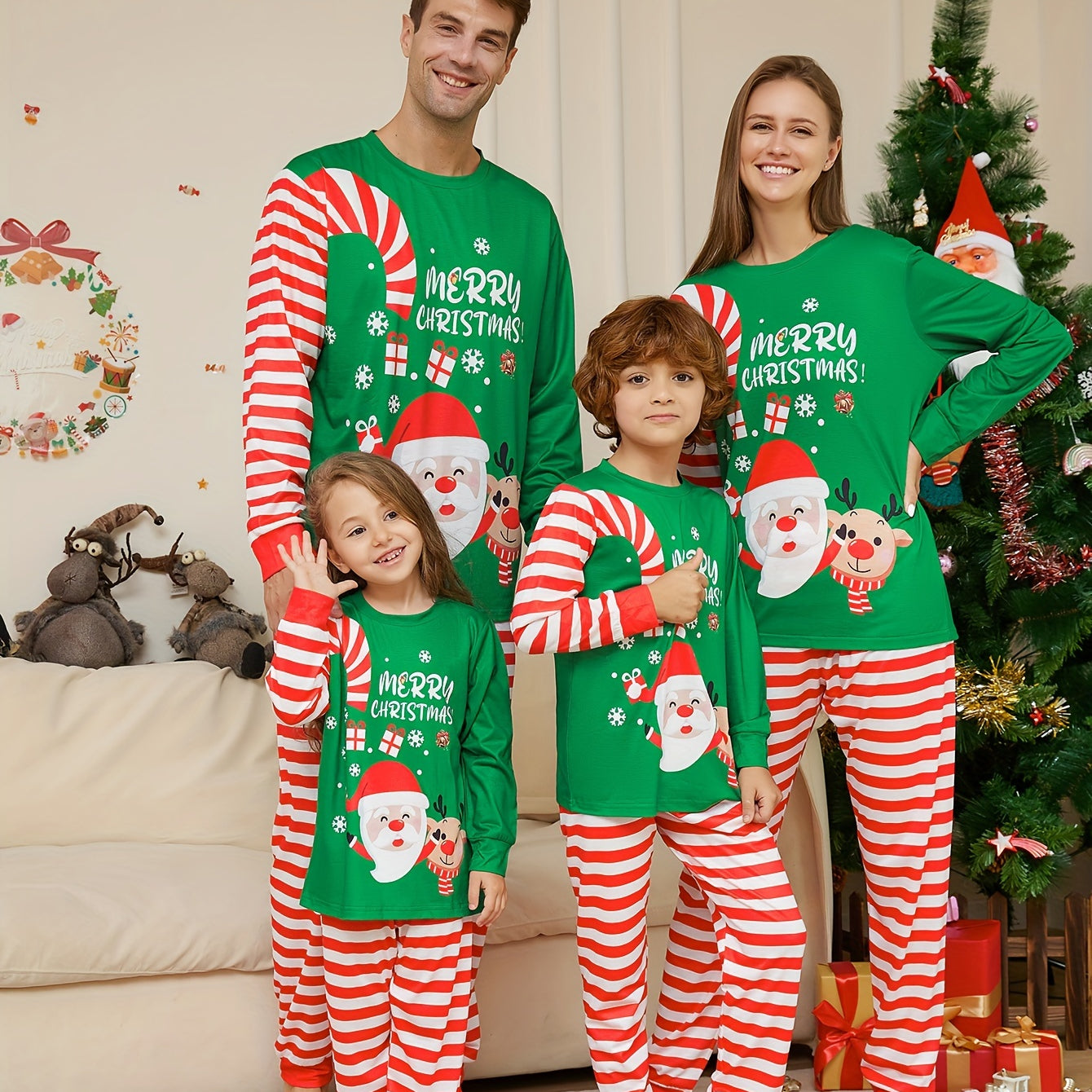 Pijama familiar navideño verde unisex - Camiseta con motivo de Papá Noel y pantalones a rayas