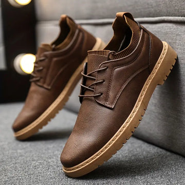 Herren Braune Schnürschuhe – Derby-Stil mit rutschfester Sohle