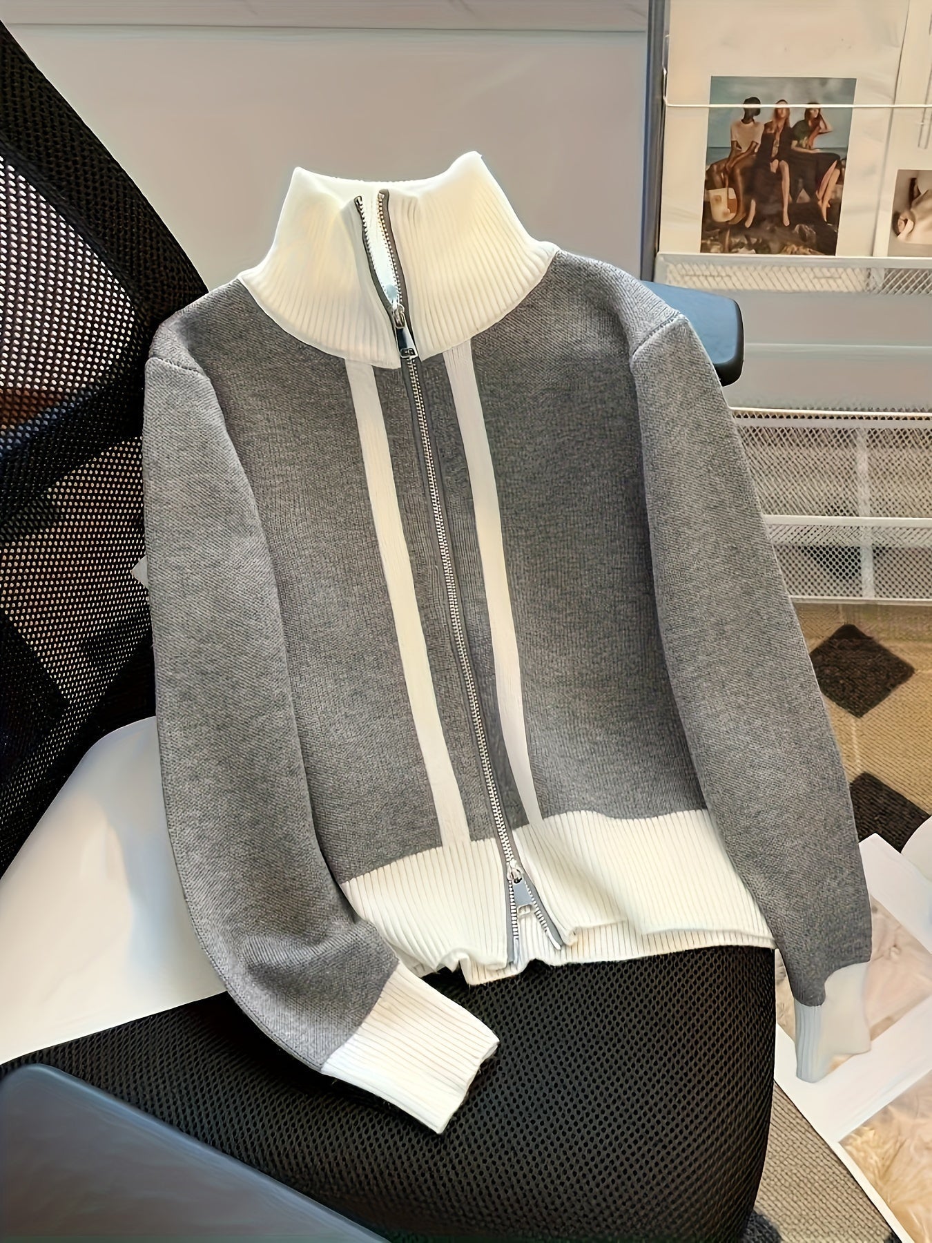 Stilvoller Zip-Cardigan mit Farbblock-Design für Damen | Serena