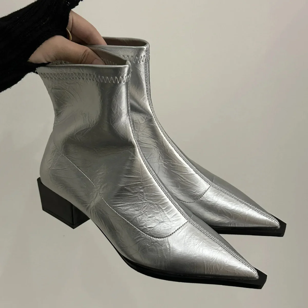 Damen Slip-On Stiefeletten – Spitzer Zehenbereich & Hoher Absatz