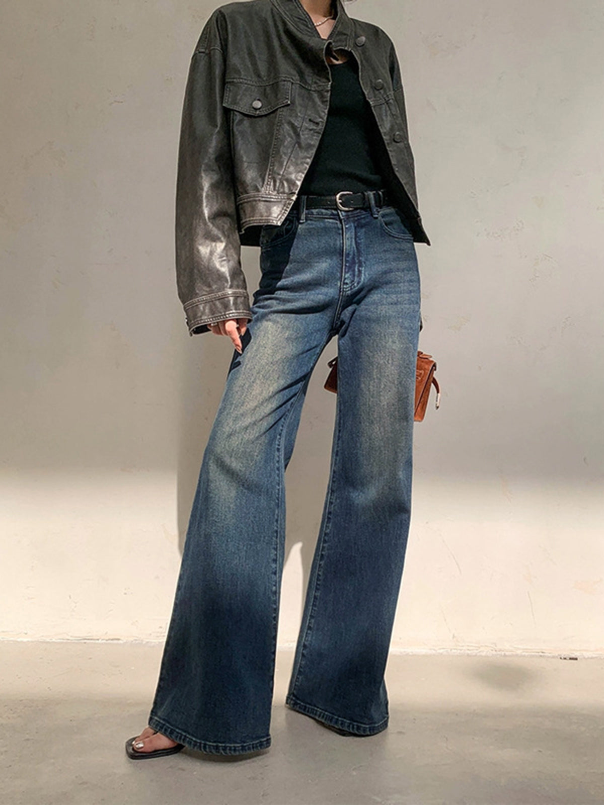 Damen Blaue Vintage-Jeans im Schlagstil - Hoher Bund mit offenem Saum