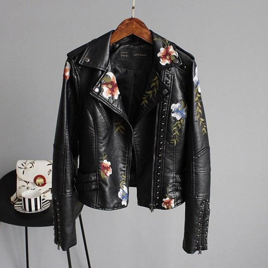 Dame Sort Jakke i Blomstret Moto-Stil - Broderet Overbeklædning