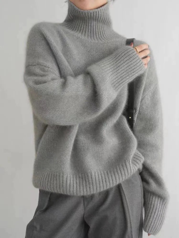 Women's Knitted Turtleneck Sweater - Cozy Oversize Fit