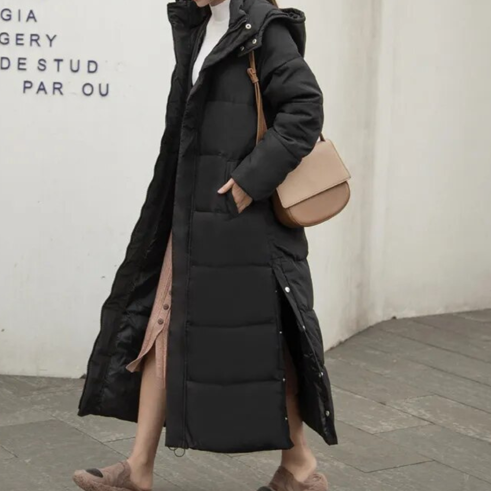 Women's Maxi Puffer Coat - Hood with Full-Length Zipper