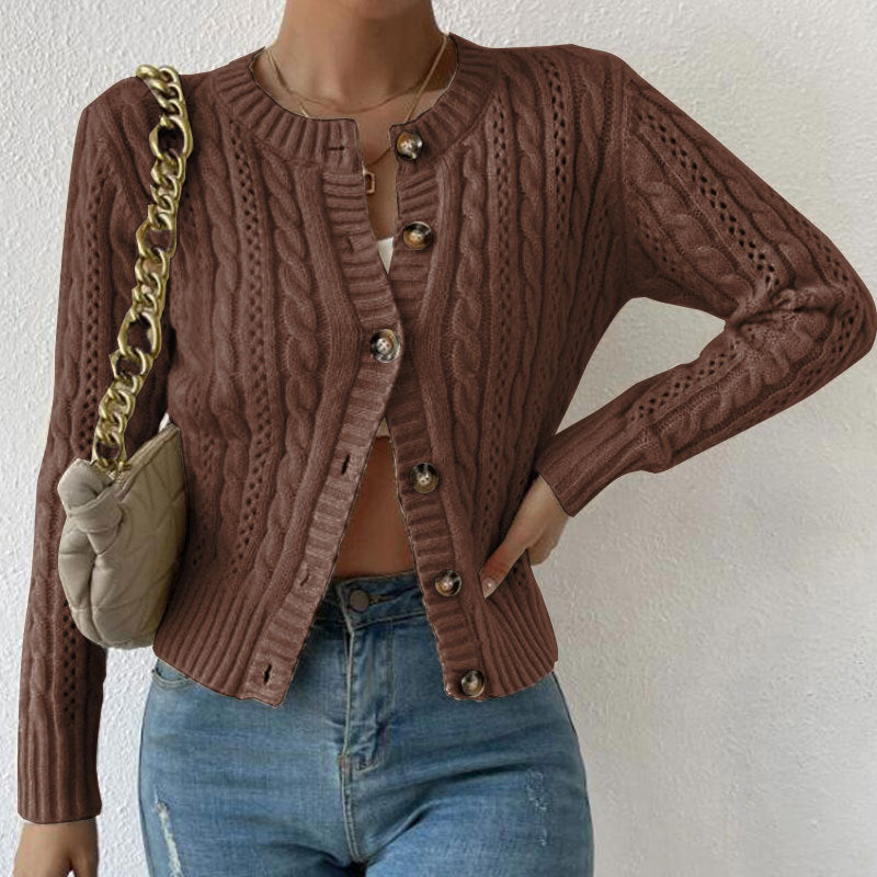 Women's cardigan with cable knit pattern – stylish & comfortable outerwear