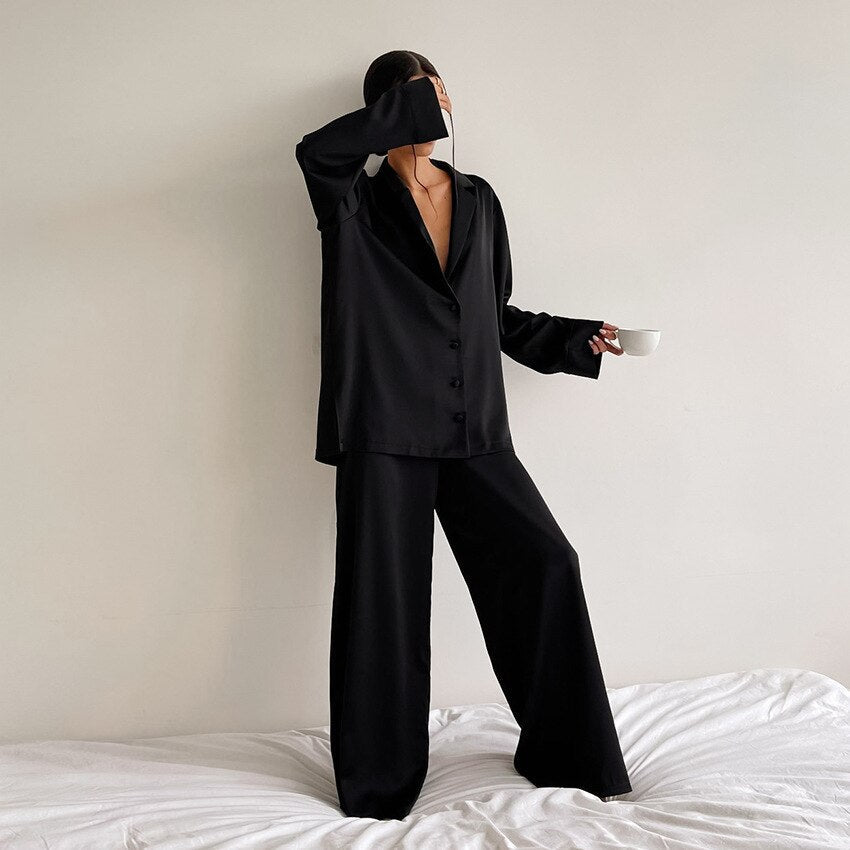 Dames 2-delig pyjama-set - knoopsluiting & wijde broek