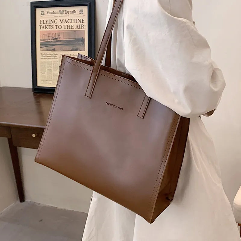 Damen Leder Tote Bag - Geräumig und stilvoll