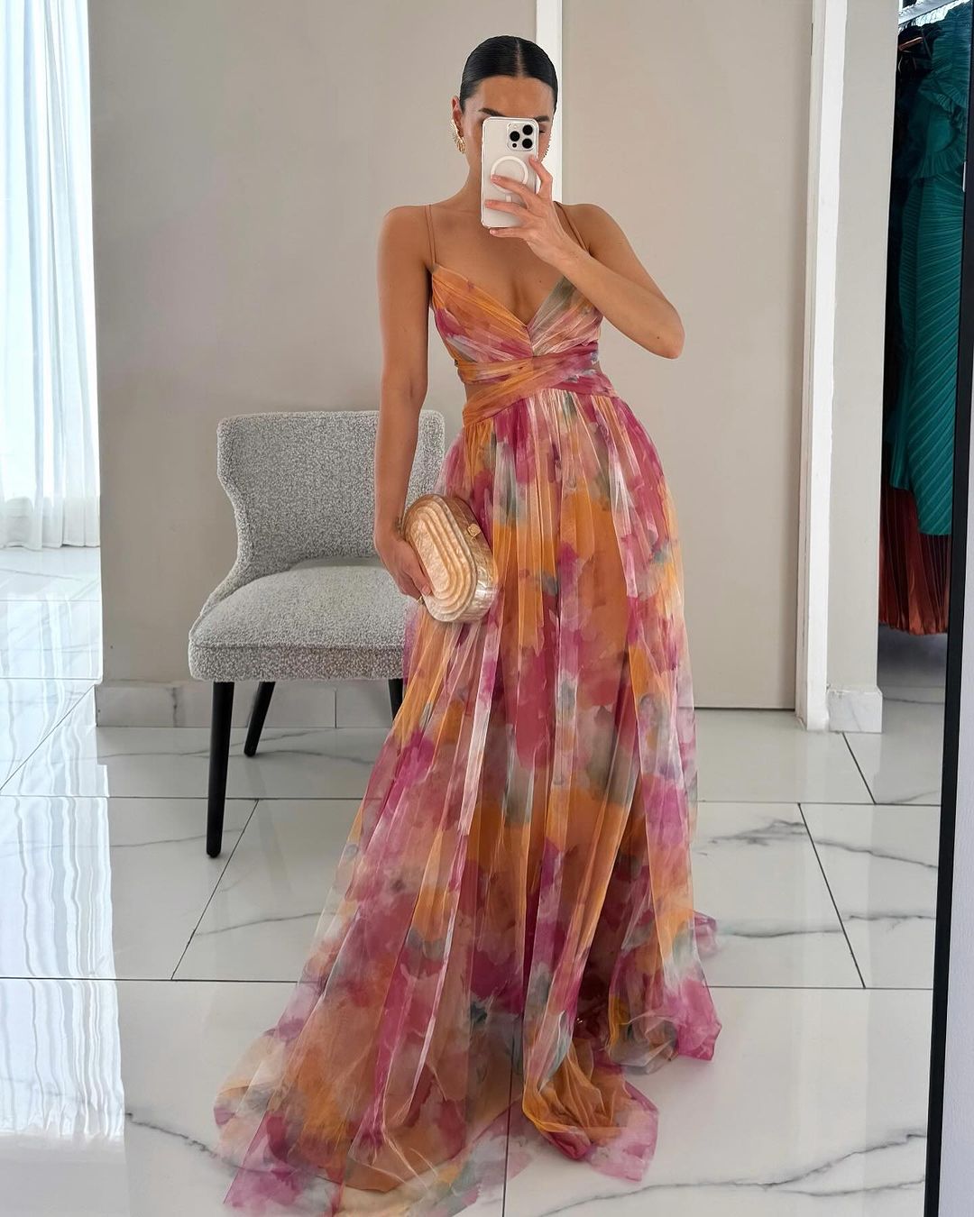 Damen Maxikleid mit Blumenmuster V-Ausschnitt und Fließende Silhouette