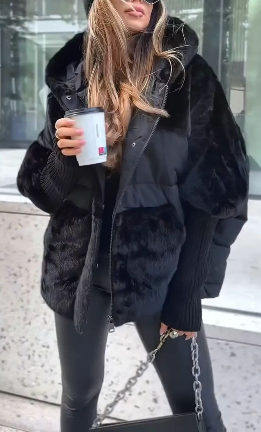 Damen Flauschige Steppjacke - Gerippte Ärmel mit Kapuze