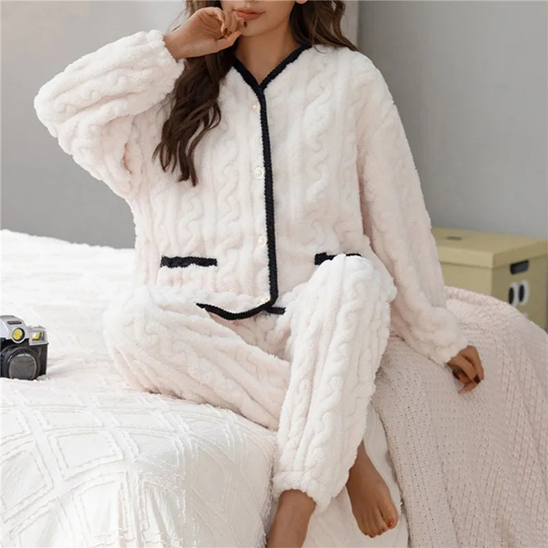 Dam Zopfmönster Cremefärgad Pyjamas-Set - Strukturerad Knäppningsskjorta & Byxa