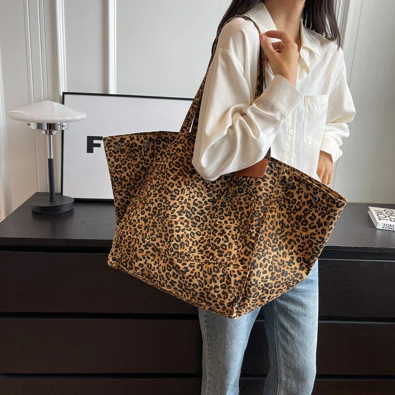 Damen Tote Bag mit Leopardenmuster - Stilvoll & Geräumig